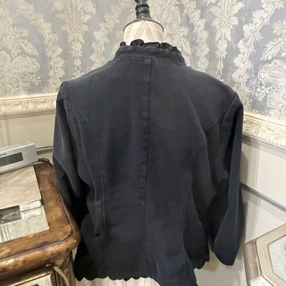 DENIM RUFFLE Placket Jacket! - Picture 5 of 17